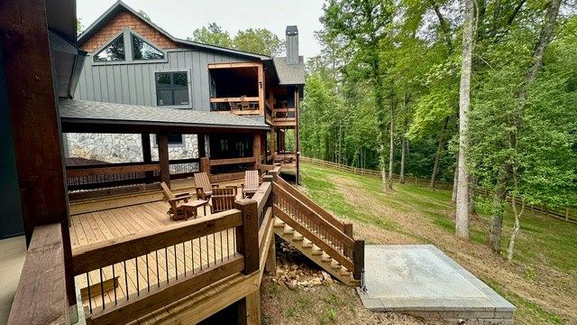 522 Lees Ride, Mccaysville, GA 30555