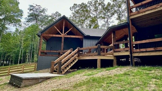 522 Lees Ride, Mccaysville, GA 30555