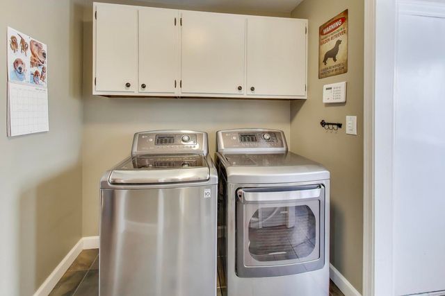 1605 Burning Trail, Wheaton, IL 60189