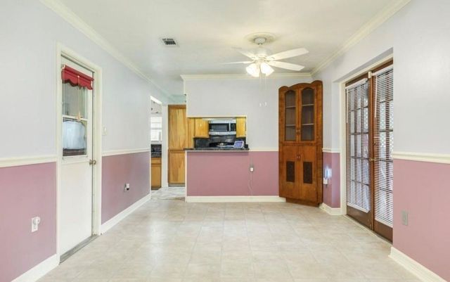 429 E Kiber Street, Angleton, TX 77515