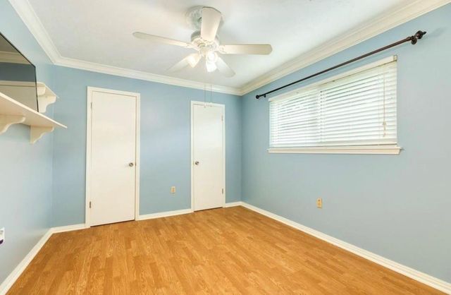 429 E Kiber Street, Angleton, TX 77515