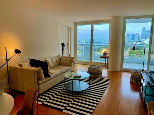 1717 N Bayshore Dr A-1953, Miami, FL 33132