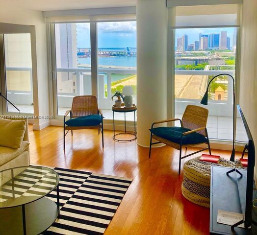 1717 N Bayshore Dr A-1953, Miami, FL 33132
