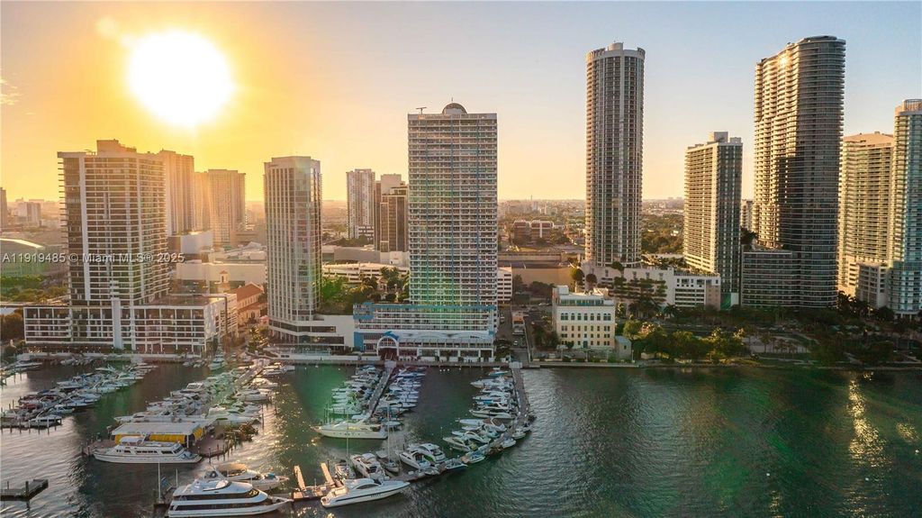 1717 N Bayshore Dr A-1953, Miami, FL 33132