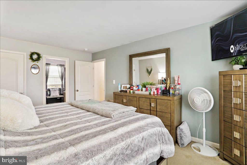 Image 22 of property listing at 13319 JOHN MARTIN DR, Williamsport, MD 21795