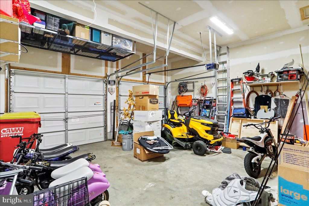 Image 37 of property listing at 13319 JOHN MARTIN DR, Williamsport, MD 21795