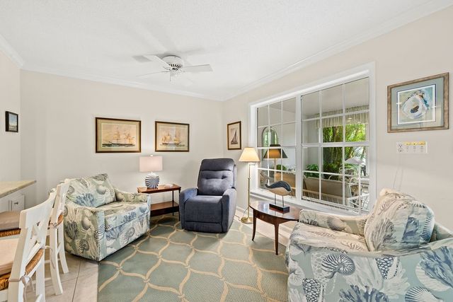 2731 Ocean Drive 16A, Vero Beach, FL 32963