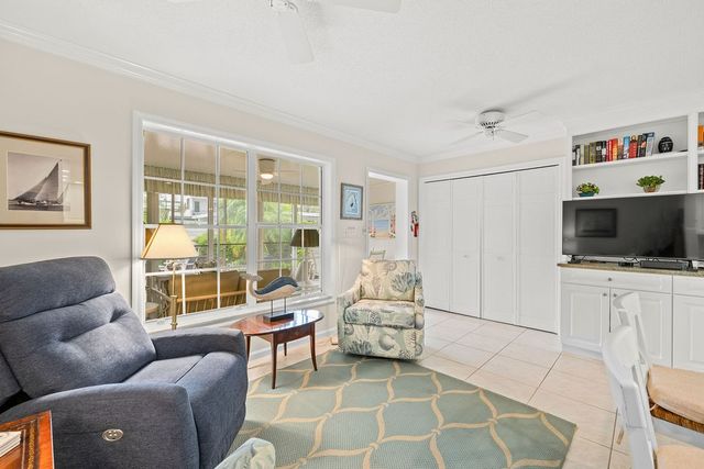 2731 Ocean Drive 16A, Vero Beach, FL 32963