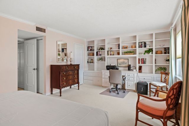 2731 Ocean Drive 16A, Vero Beach, FL 32963