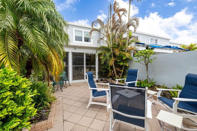 2731 Ocean Drive 16A, Vero Beach, FL 32963