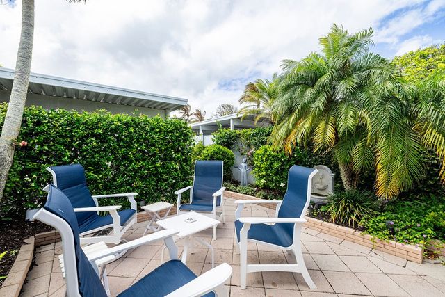 2731 Ocean Drive 16A, Vero Beach, FL 32963