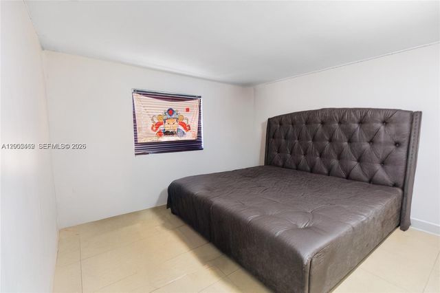 14601 NW 10th Ave 2, Miami, FL 33168