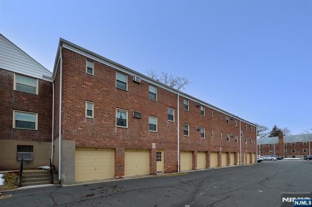 50 S 1st Street 3A, Bergenfield, NJ 07621