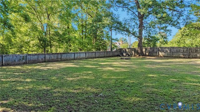 11060 Forest Trace Way, Glen Allen, VA 23059