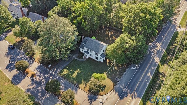11060 Forest Trace Way, Glen Allen, VA 23059
