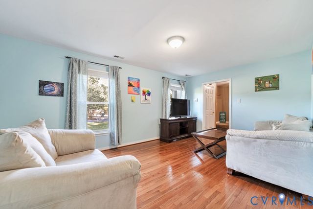 11060 Forest Trace Way, Glen Allen, VA 23059
