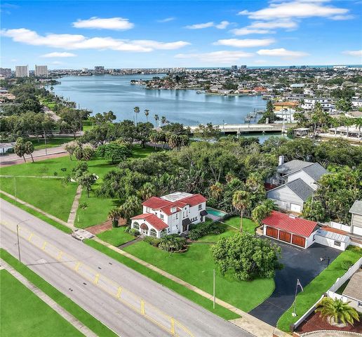 120 PARK STREET N, St Petersburg, FL 33710