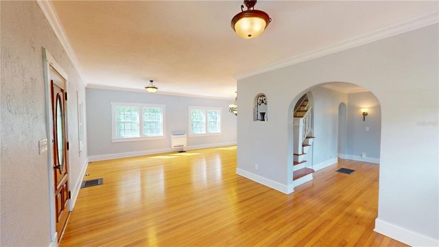 120 PARK STREET N, St Petersburg, FL 33710