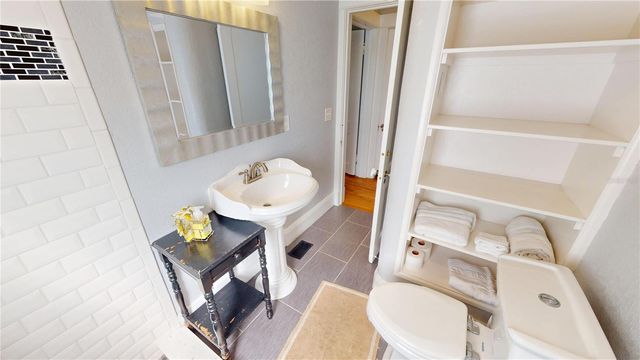 120 PARK STREET N, St Petersburg, FL 33710