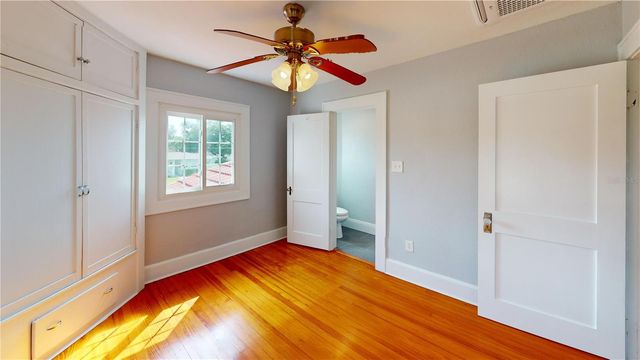120 PARK STREET N, St Petersburg, FL 33710