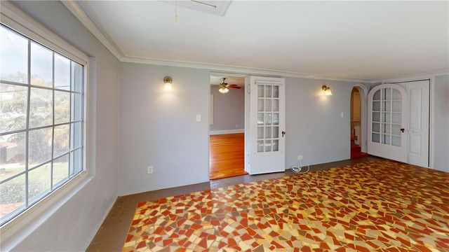 120 PARK STREET N, St Petersburg, FL 33710