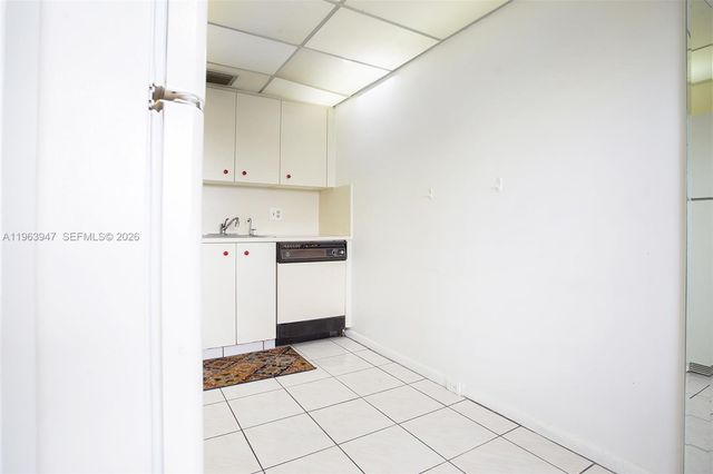 1301 SW 135th Ter 413J, Pembroke Pines, FL 33027