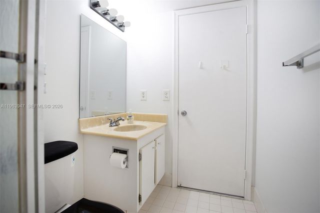 1301 SW 135th Ter 413J, Pembroke Pines, FL 33027