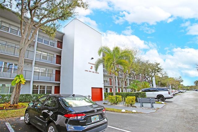 1301 SW 135th Ter 413J, Pembroke Pines, FL 33027