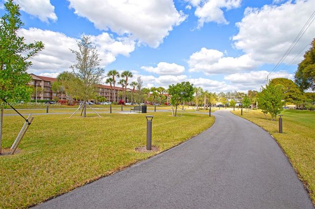 1301 SW 135th Ter 413J, Pembroke Pines, FL 33027