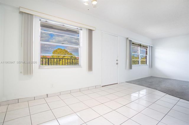 1301 SW 135th Ter 413J, Pembroke Pines, FL 33027