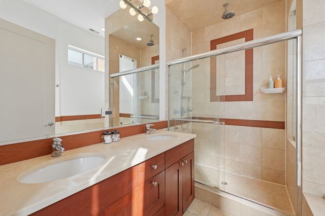 1735 N Western Avenue 2, Chicago, IL 60647