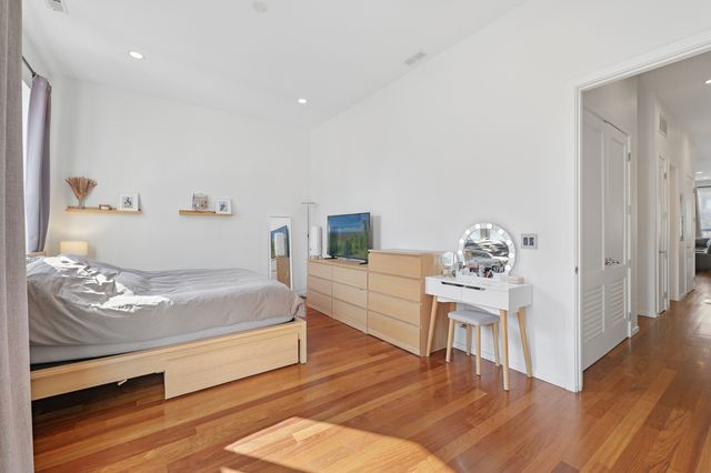 1735 N Western Avenue 2, Chicago, IL 60647