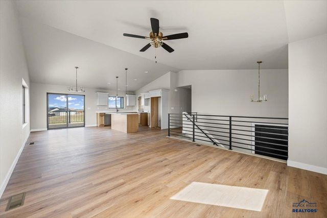 4820 PAHLMEYER DR, Rapid City, SD 57703