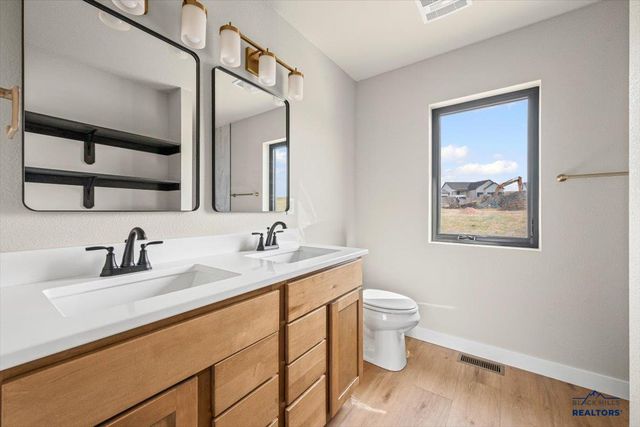 4820 PAHLMEYER DR, Rapid City, SD 57703