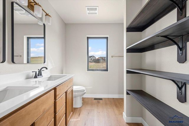 4820 PAHLMEYER DR, Rapid City, SD 57703