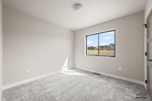 4820 PAHLMEYER DR, Rapid City, SD 57703