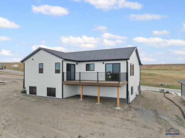 4820 PAHLMEYER DR, Rapid City, SD 57703