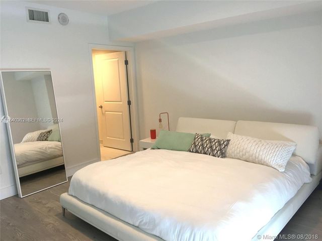 400 Sunny Isles Boulevard 1019, Sunny Isles Beach, FL 33160