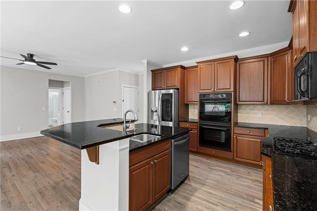 690 Big Bend Trail Road, Sugar Hill, GA 30518