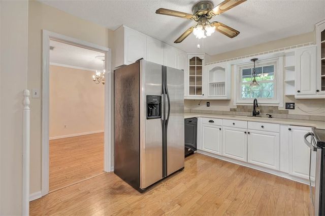 8 W London Hill Road, Woodbine, GA 31569