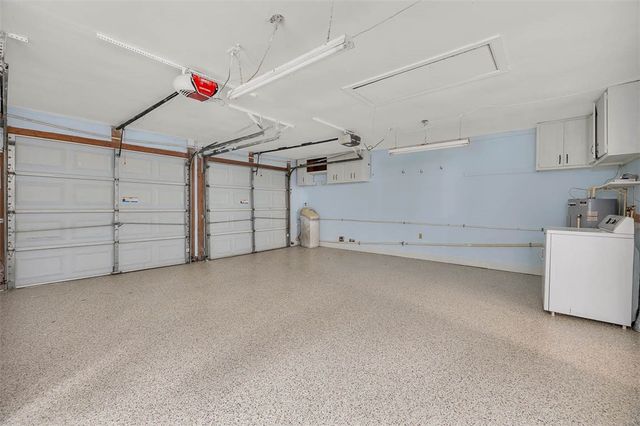 8 W London Hill Road, Woodbine, GA 31569