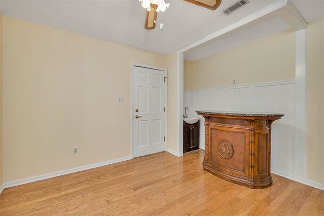 8 W London Hill Road, Woodbine, GA 31569