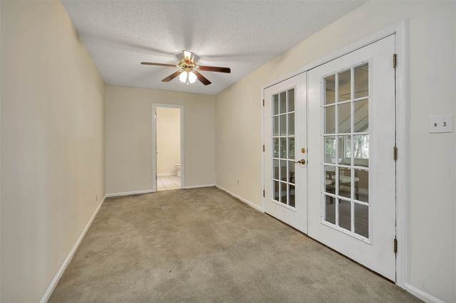 8 W London Hill Road, Woodbine, GA 31569