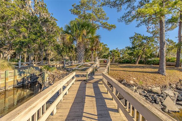 8 W London Hill Road, Woodbine, GA 31569