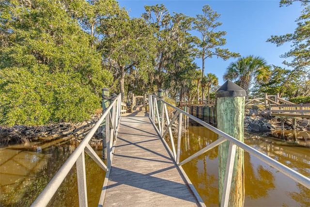 8 W London Hill Road, Woodbine, GA 31569