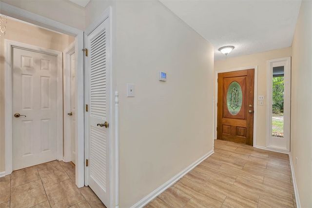 8 W London Hill Road, Woodbine, GA 31569