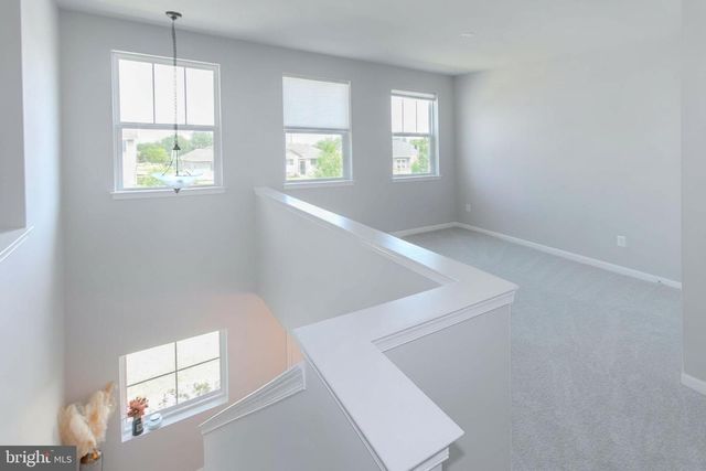 813 MILDENHALL CT, Purcellville, VA 20132