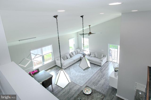 813 MILDENHALL CT, Purcellville, VA 20132