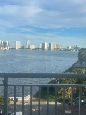 251 174th St 418, Sunny Isles Beach, FL 33160