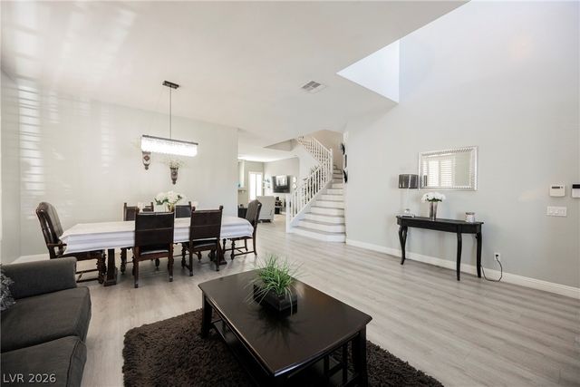 8709 Butterchurn Avenue, Las Vegas, NV 89143